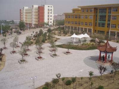 青島求實(shí)職業(yè)技術(shù)學(xué)院設(shè)施完善嗎？就業(yè)有保障嗎？