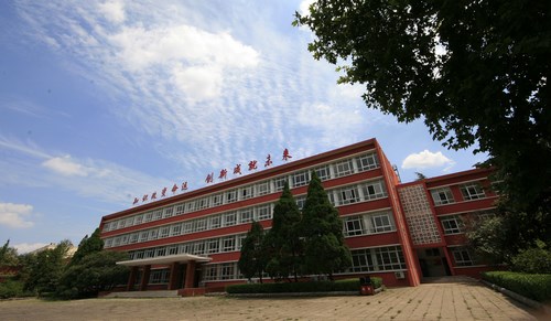 中國(guó)洛陽(yáng)一拖技師學(xué)院有哪些就業(yè)保障？