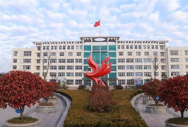 日照市工業(yè)學(xué)校是一所什么樣的學(xué)校？