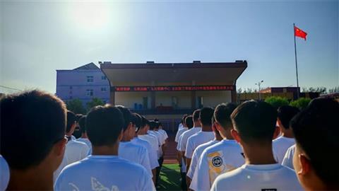 玉田職教中心玉田技工學(xué)校啟動(dòng)2025年規(guī)范教育月系列活動(dòng)